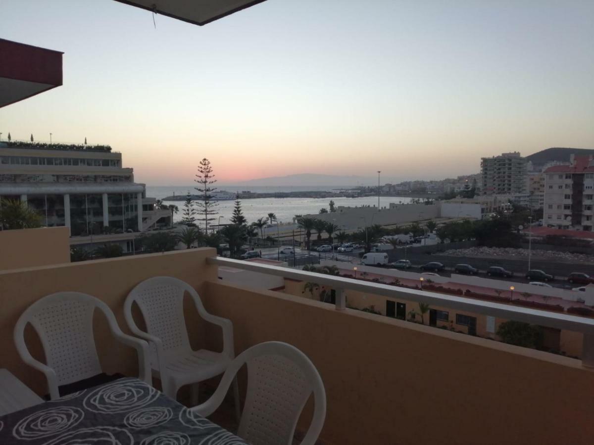 Newly Renovated Vistas Muelle De Los Cristianos Pier View Free Wifi アロナ エクステリア 写真